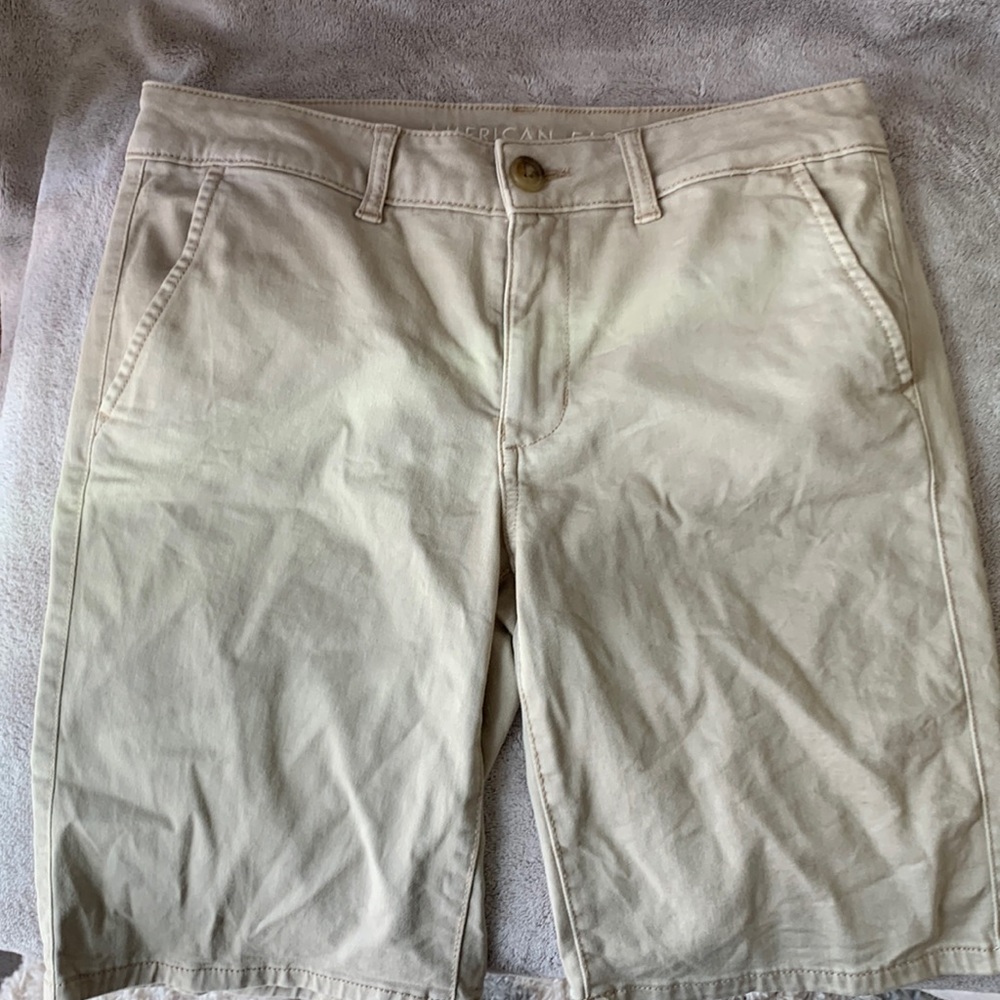American Eagle khaki shorts